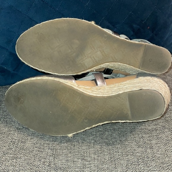 VIONIC Kaitlyn Espadrille Wedges. - Picture 6 of 8